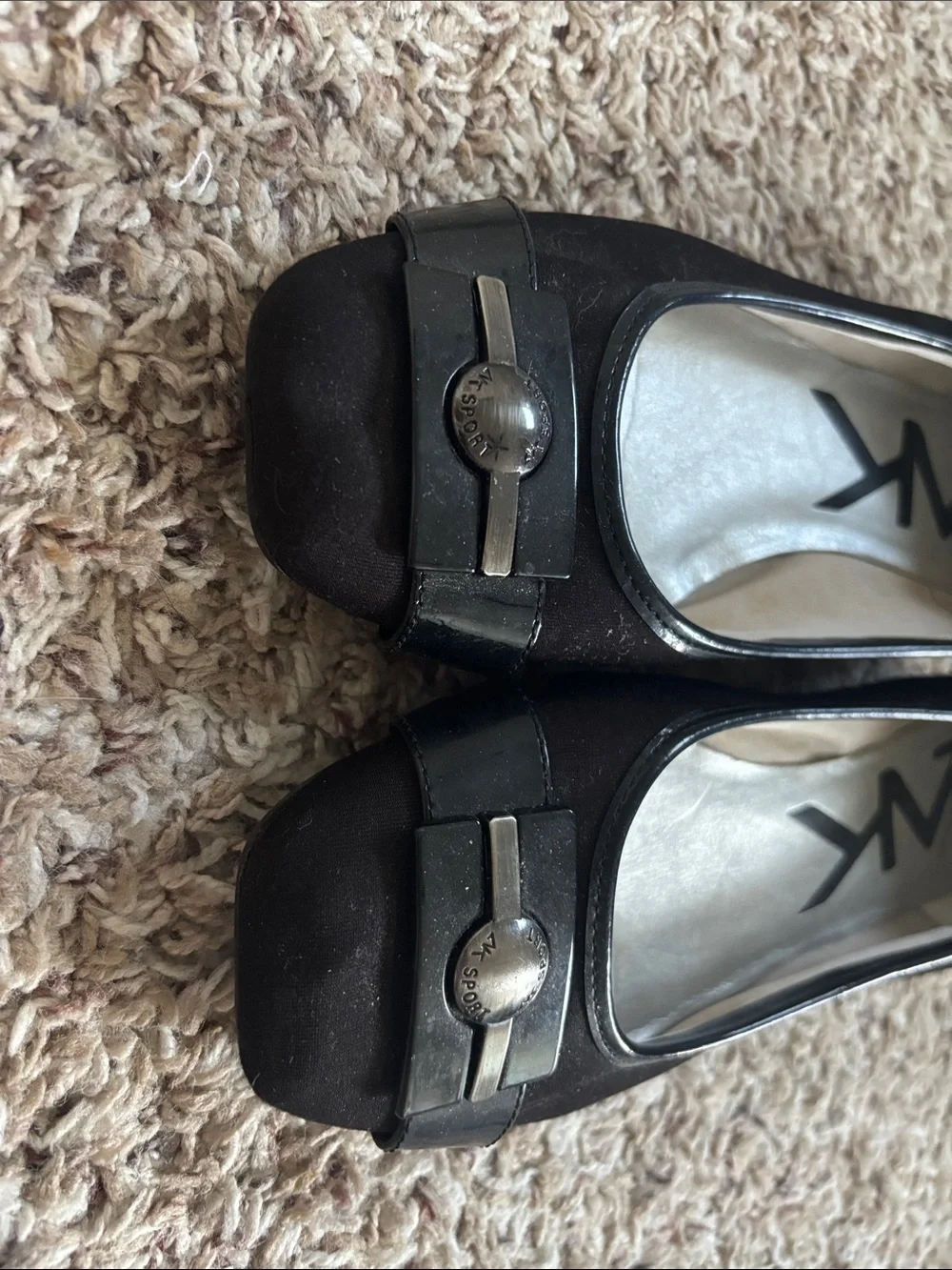 Anne Klein black alkazi
